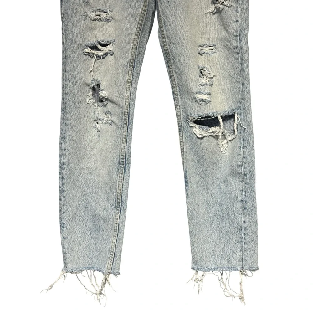 ZARA The Cigarette Distressed Light Wash Denim Jeans Women US 4 Raw Hem‎ Boho